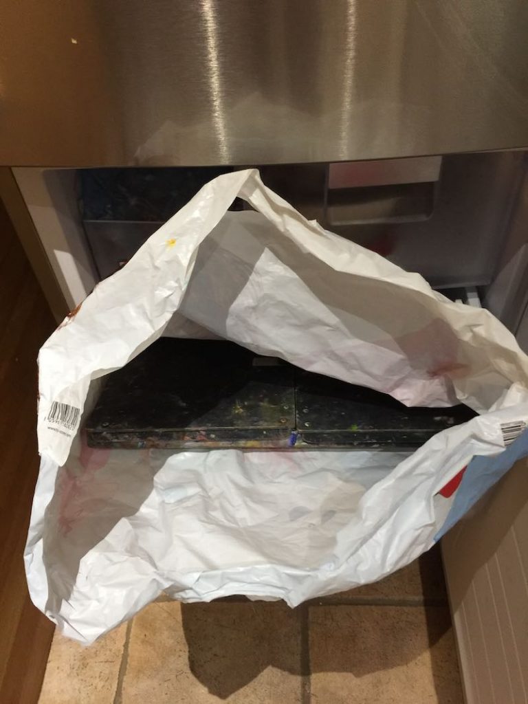 8 ways to keep your leftover oil paint from drying out