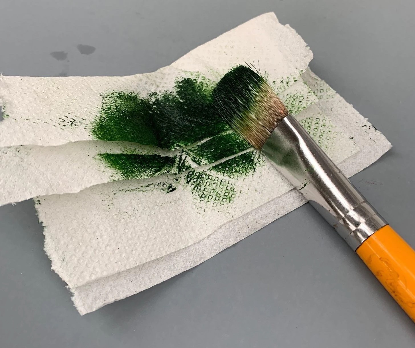Why Cleaning Your Brushes is a Waste of Time - Oil Painting Advice 